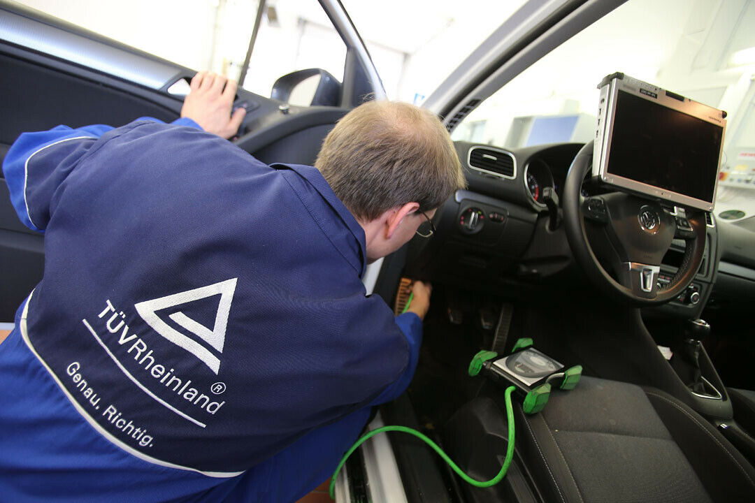 Ab dem 1. Juli 2015 muss der HU-Adapter bei der Hauptuntersuchung eingesetzt werden