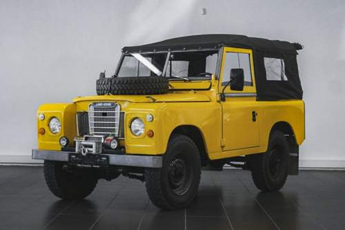 Land Rover Defender: Der britische Gelände-Urtyp schweißt zusammen. Das ist gut - besser als das Auto selbst? Natürlich nicht