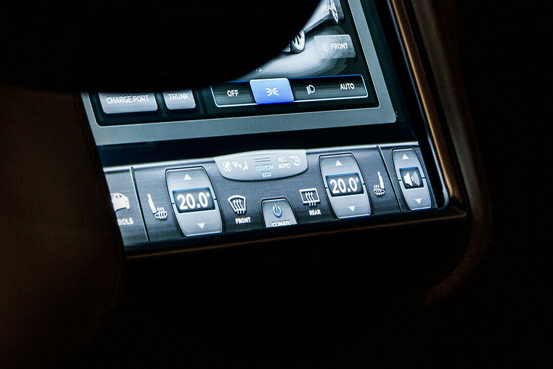 Tesla Model S P85: Die Klima-Bedienung läuft über den Bildschirm
