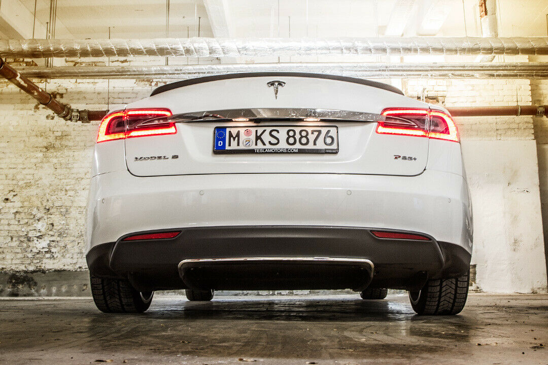 Der stärkste Tesla-Hecktriebler sprintet in 4,4 Sekunden auf Tempo 100