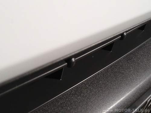 Dodo-light-fantastic-auf-kunststoff-grill-detail