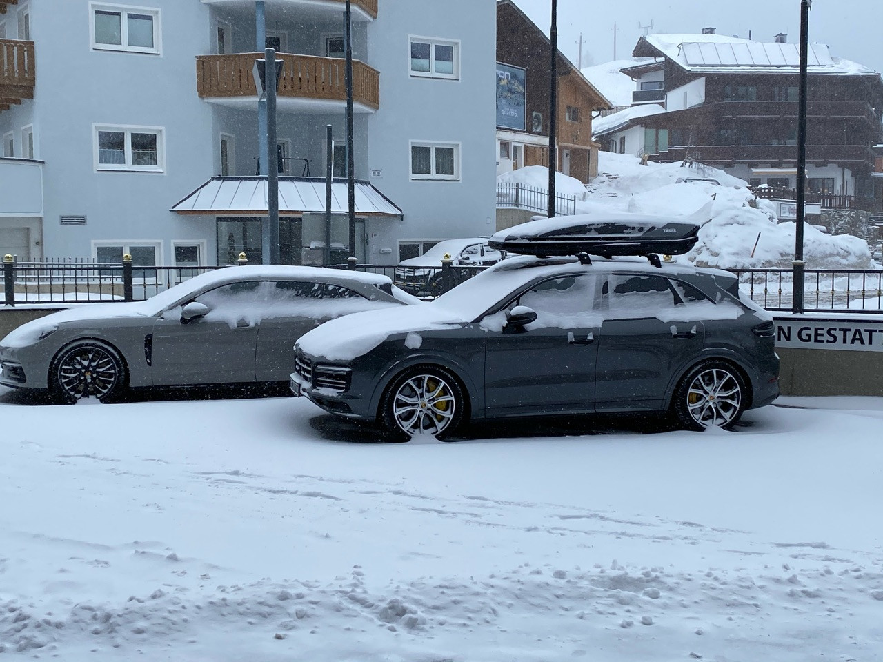 Zeigt her eure Porsche...