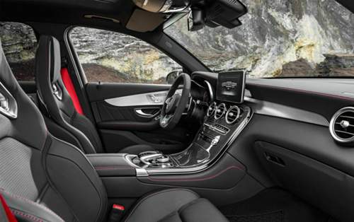 Mercedes-amg-glc-43-4matic-hotspot-innen-1560x980