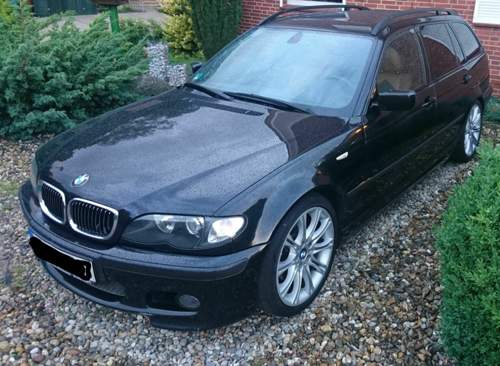320i