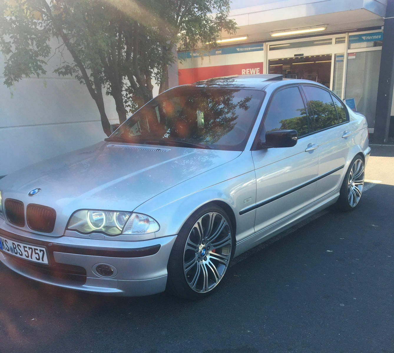 Zeigt mal her eure schönen E46 :)