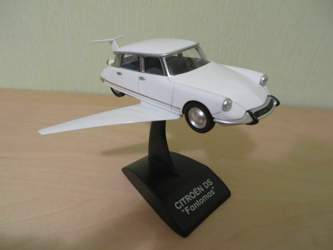 1-43-citroen-ds-fantomas-8