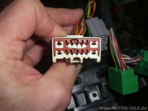 13.) Isoliergeh. Draufsicht Pins zu C500