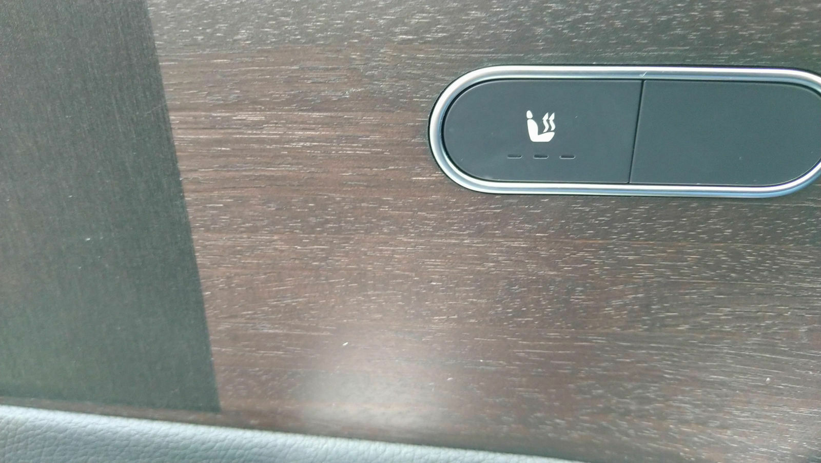 Zierelement Holz Walnuss Braun?