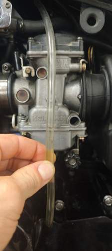 Kawasaki-zr-7-schwimmerstand-vergaser