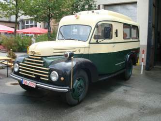 Ford-fk-v8-krankenwagen-3