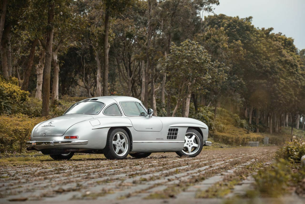 Mercedes 300 SL AMG