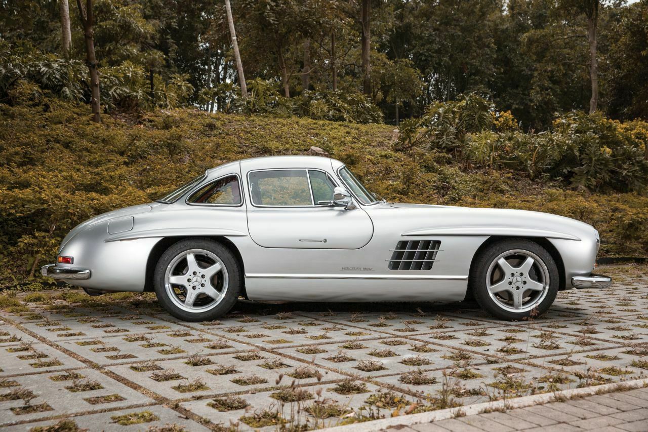 Mercedes 300 SL AMG