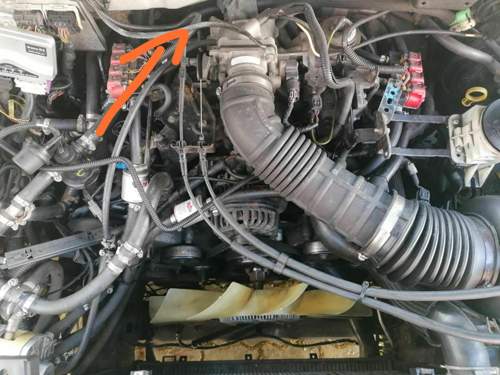 Motor mit Gasanlage.