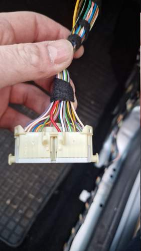 Stecker rechts