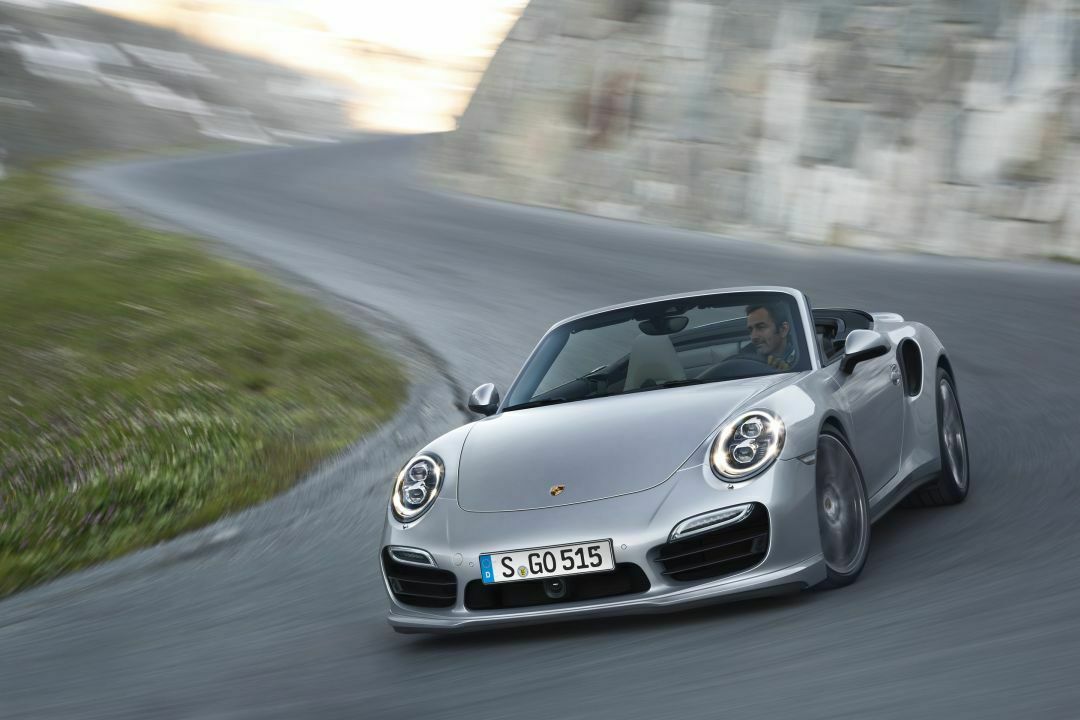 Den Porsche 911 Turbo gibt es ab Dezember auch als Cabrio