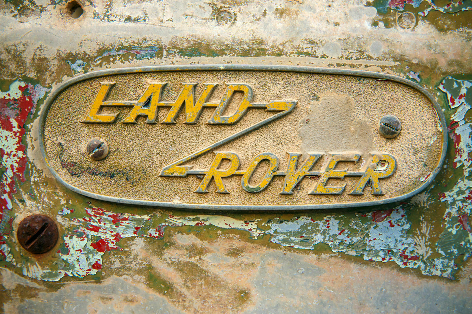Selbst Kleinteile sollten nach Möglichkeit an den 25 ausgewählten Land Rover Series I noch vorhanden sein ...