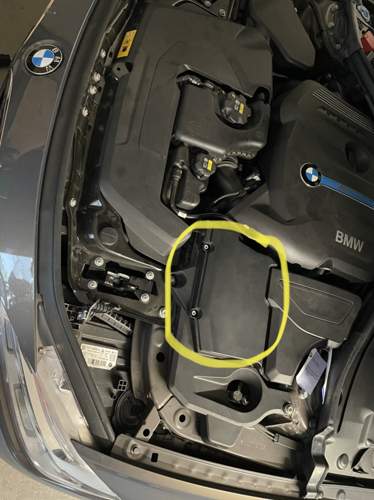BMW F30 330e Zusatzbatterie
