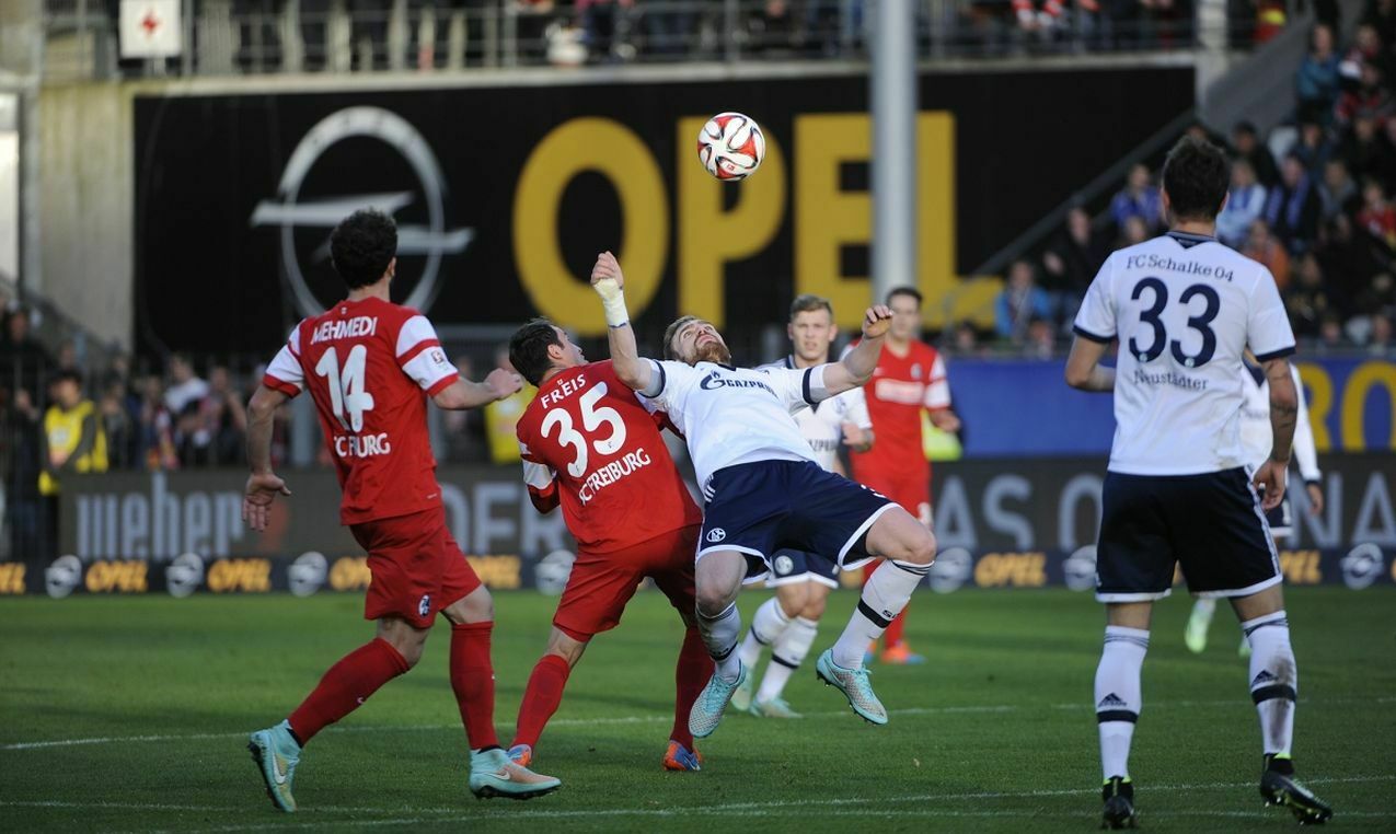 Präsent in der Bundesliga: Opel hat die Verträge für das Sponsoring in Freiburg und Mainz verlängert