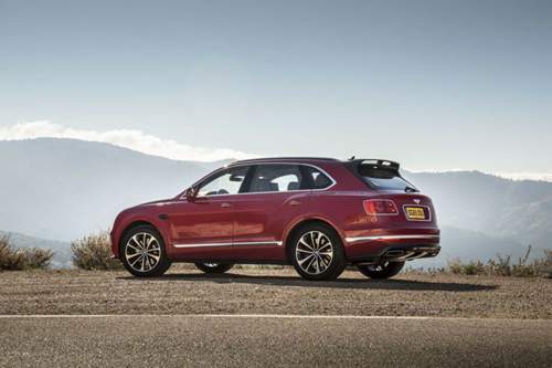 Der Bentley Bentayga kostet mehr als 200.000 Euro - und kann trotzdem durch den Dreck fahren