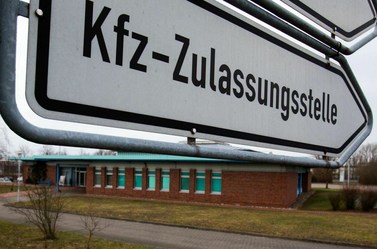 Insgesamt legte der deutsche Automarkt im ersten Quartal um 4,5 Prozent zu. VW verlor deutlich, Audi, Ford und Opel erzielten dagegen hohe Zuwächse