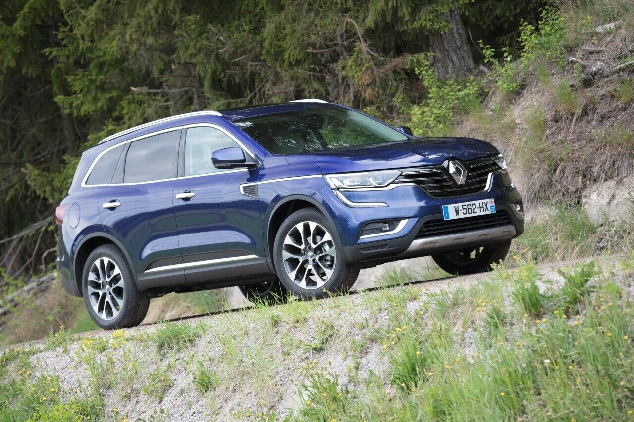 Renault Koleos 2017: Der neue Koleos bildet das größte Angebot der Franzosen im SUV-Segment, orientiert sich optisch und konzeptionell stark am erfolgreichen Kadjar