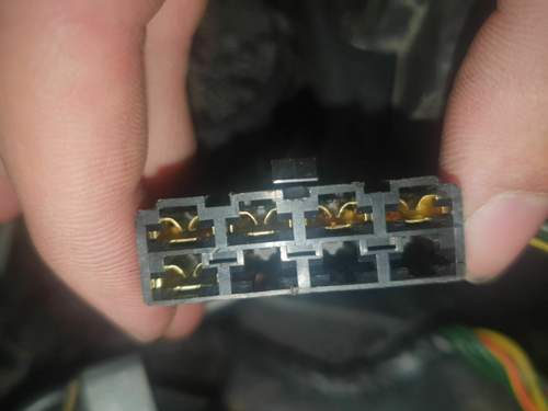 Stecker zu fusebox 1