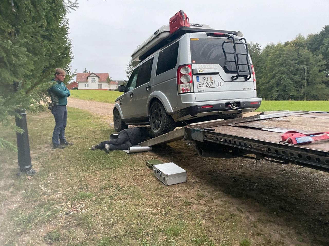 Kompressorwechsel waehrend der Tour.jpg
