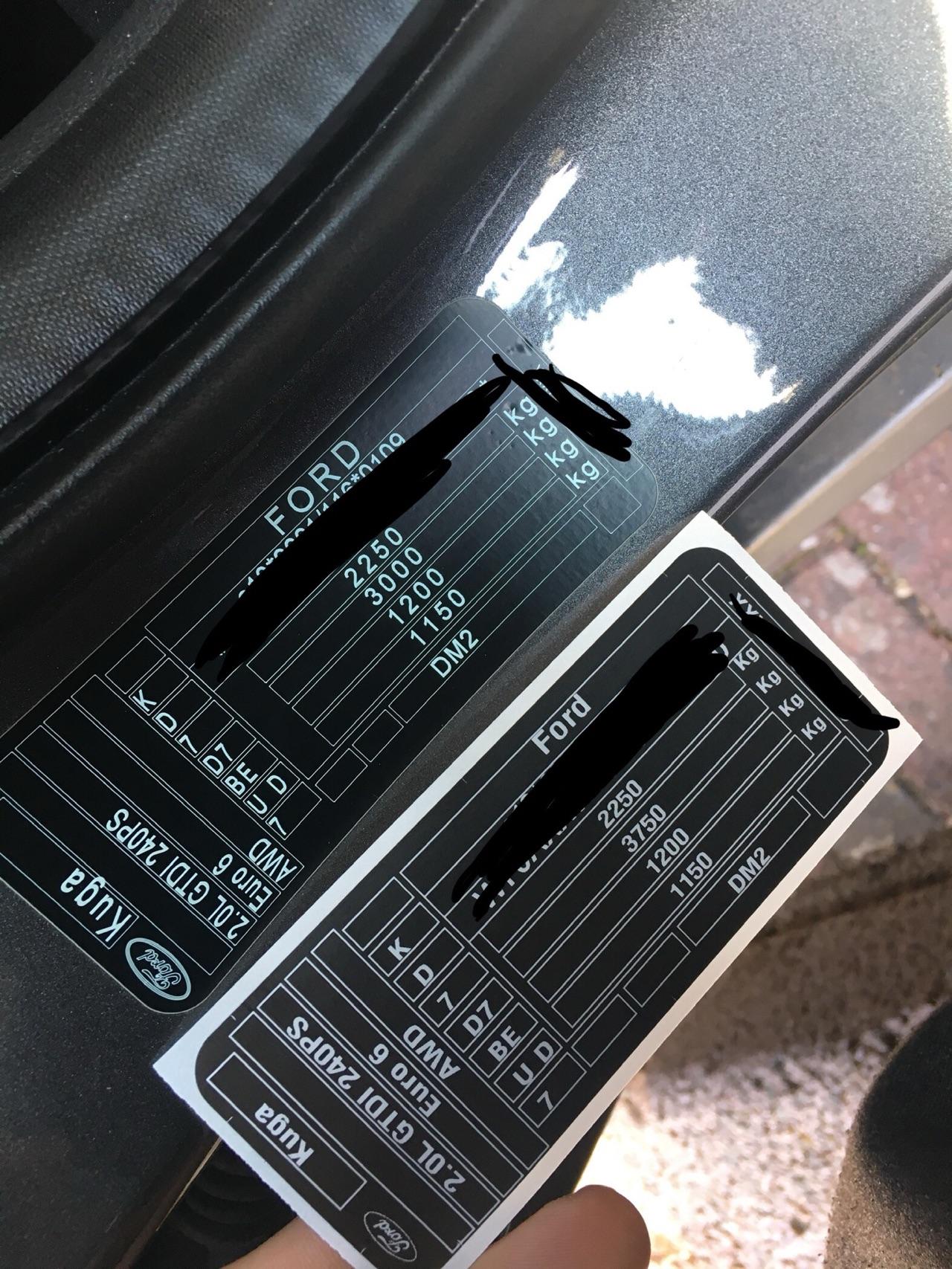 Ford Kuga Reimport Fahrzeug 1.500 KG Zuggewicht