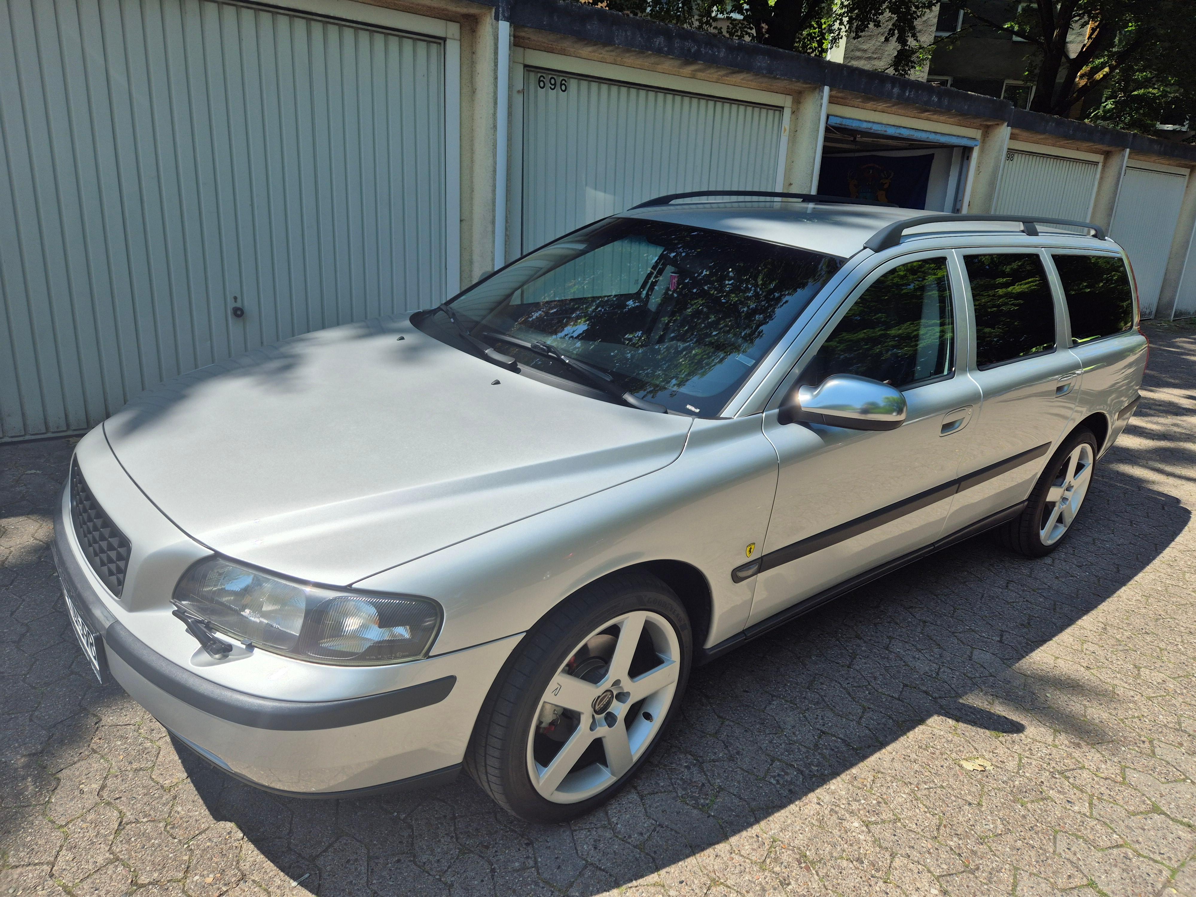 Volvo V70 2 (S) 2.4 von Boorstie