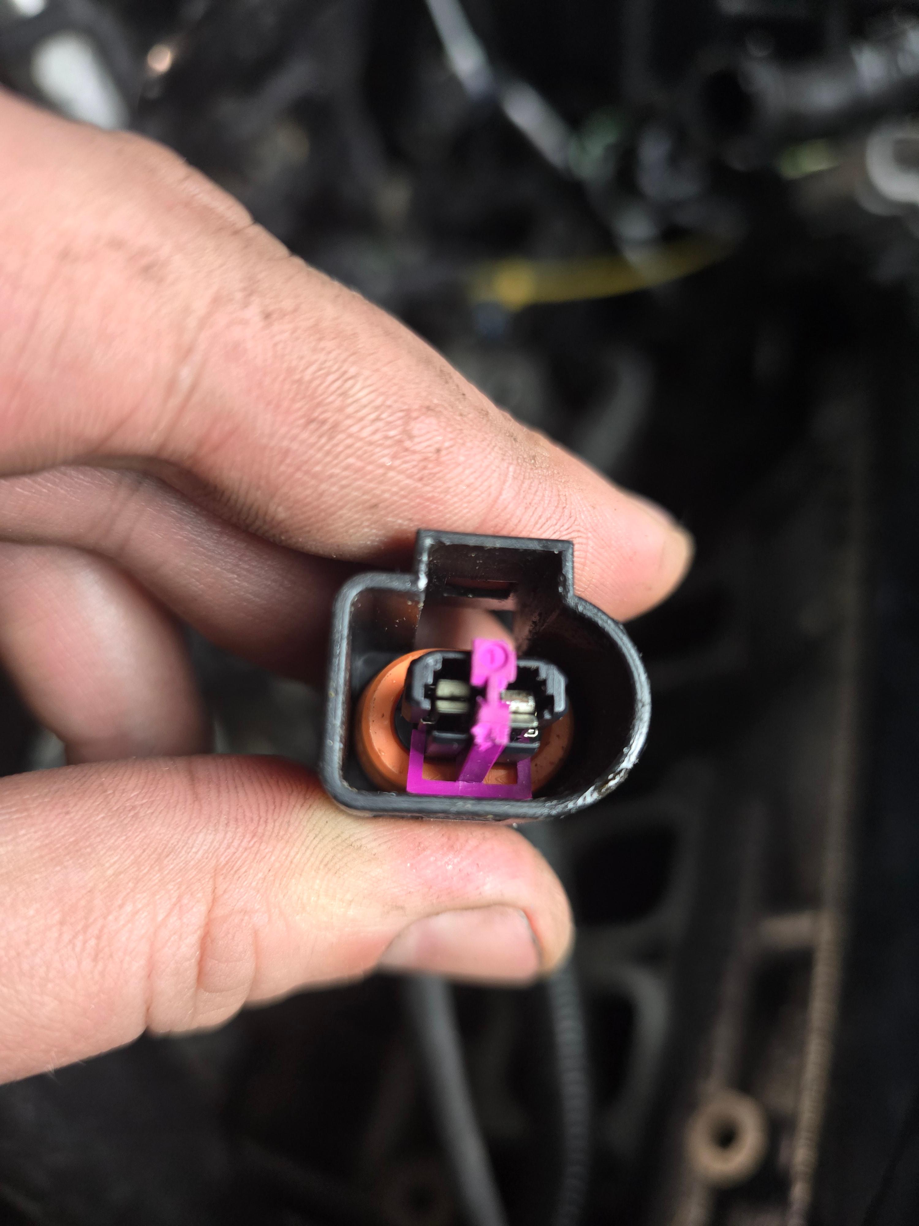 Kaputter Stecker.jpg